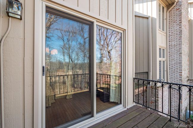 1339 Knollcrest Cir, Condo with 3 bedrooms, 3 bathrooms and null parking in Bloomfield Hills MI | Image 19