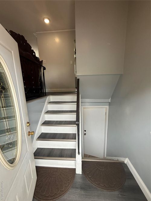 82 Schenectady Ave, West Babylon, NY, 11704-1620 | Card Image