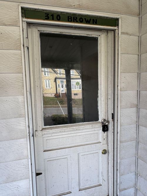 310 Brown St, Martinsville, VA, 24112-3802 | Card Image