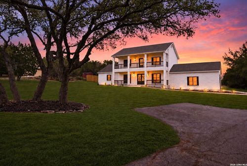 150 Lake View Dr, Boerne, TX, 78006-5614 | Card Image