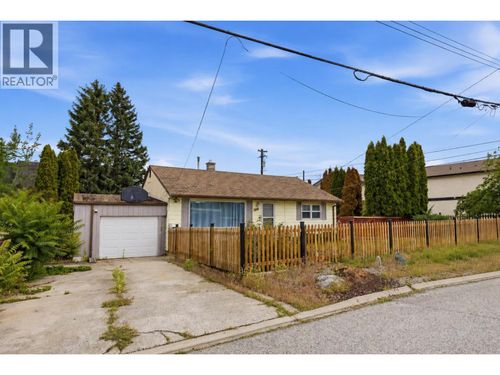 39 Granby Pl, Penticton, BC, V2A2Z3 | Card Image