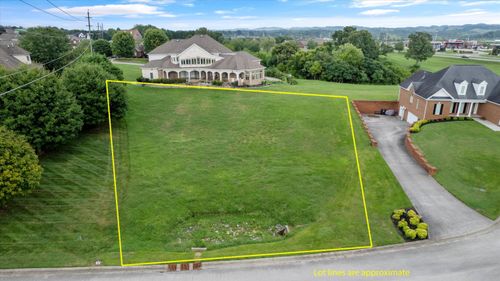 825 Berkeley Dr, Morristown, TN, 37814-8201 | Card Image
