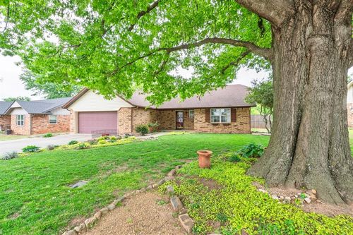 507 Mark St, Tecumseh, OK, 74873-1803 | Card Image