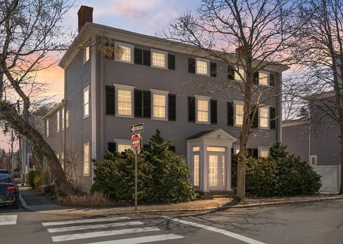 1 Fruit St, Newburyport, MA, 01950-2842 | Card Image