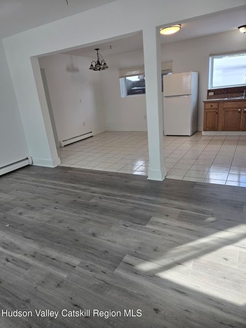 2-51995203 New York 32, Catskill, NY, 12414 | Card Image