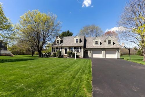 141 Spruce St, Bridgewater, MA, 02324-2925 | Card Image