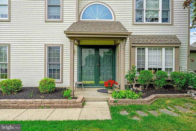 48 Sandhurst Dr, Townhouse with 3 bedrooms, 3 bathrooms and null parking in MOUNT LAUREL NJ | Image 4