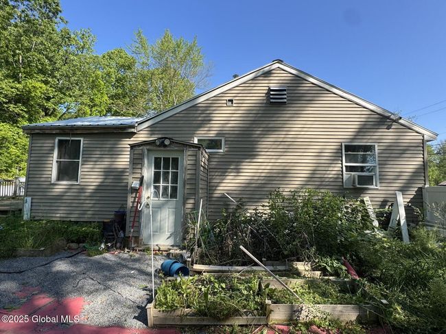 351 Gansevoort Rd, House other with 3 bedrooms, 2 bathrooms and 2 parking in Fort Edward NY | Image 8