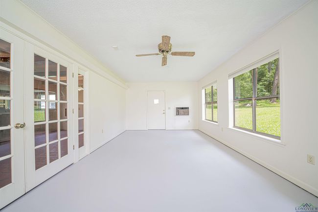 201 Bronco Ln, House other with 4 bedrooms, 2 bathrooms and null parking in Linden TX | Image 4