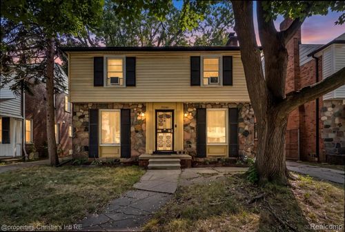 19340 Snowden St, Detroit, MI, 48235-1260 | Card Image
