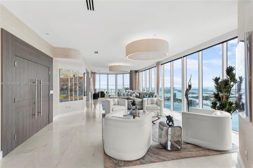 ph-4702-2020 N Bayshore Dr, Miami, FL, 33137-5153 | Card Image