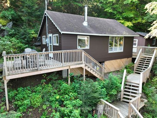 1023 Twilight Close Lane W, Algonquin Highlands, ON, P0A1E0 | Card Image