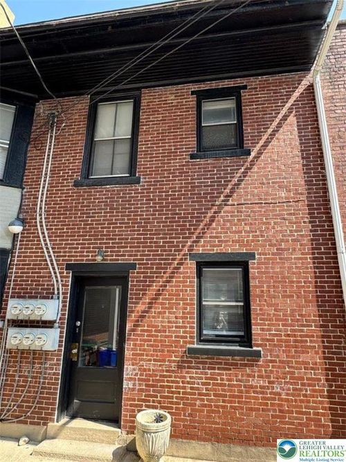 2-636 N New St, BETHLEHEM, PA, 18018-3919 | Card Image