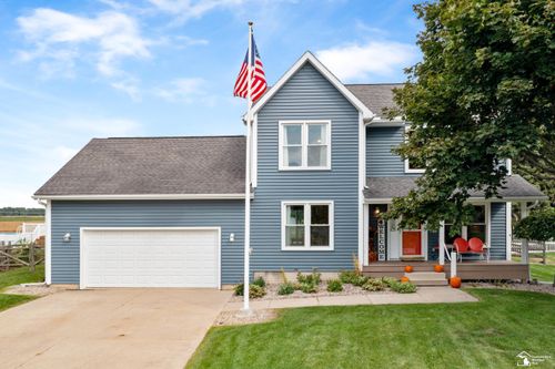 416 North St, Blissfield, MI, 49228-1050 | Card Image