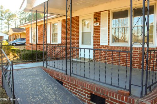 303-303 Strickland Dr, Princeville, NC, 27886-9551 | Card Image