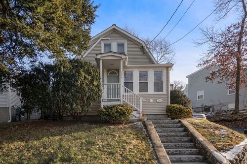 194 College Farm Rd, Waltham, MA, 02451-3138 | Card Image