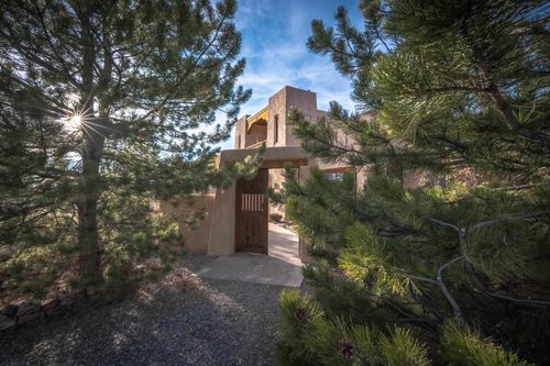 10 Los Cordovas Rd, Taos, NM, 87571-7080 | Card Image