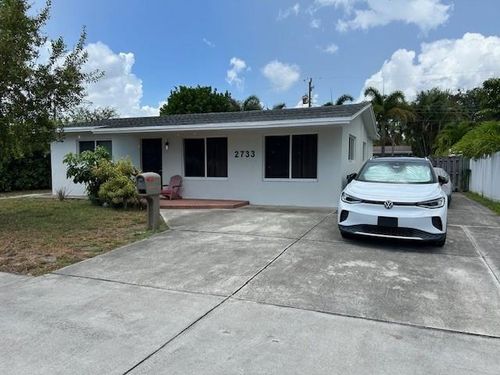 2733 Ne 6th Ave, Wilton Manors, FL, 33334-2556 | Card Image