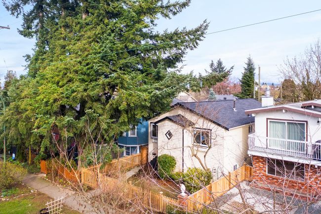 5166 Prince Edward Street, House other with 5 bedrooms, 2 bathrooms and 1 parking in Vancouver BC | Image 37