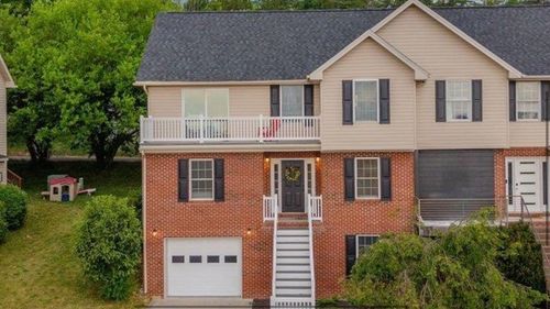 1823 Willow Hill Dr, HARRISONBURG, VA, 22801-5735 | Card Image
