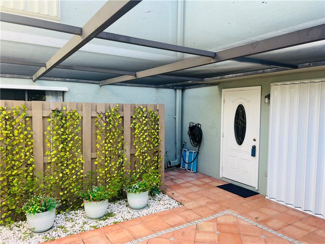 8C - 1123 Breezy Way, House attached with 2 bedrooms, 2 bathrooms and null parking in Sebastian FL | Image 4