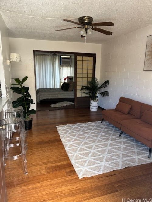 apt-305-1401 Lusitana St, Honolulu, HI, 96813-2041 | Card Image