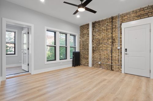apt-3-6929 N Lakewood Ave, Chicago, IL, 60626-6496 | Card Image