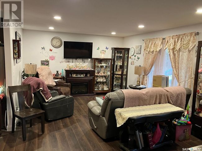 606 Alfred St, House other with 4 bedrooms, 2 bathrooms and null parking in Nipawin SK | Image 7