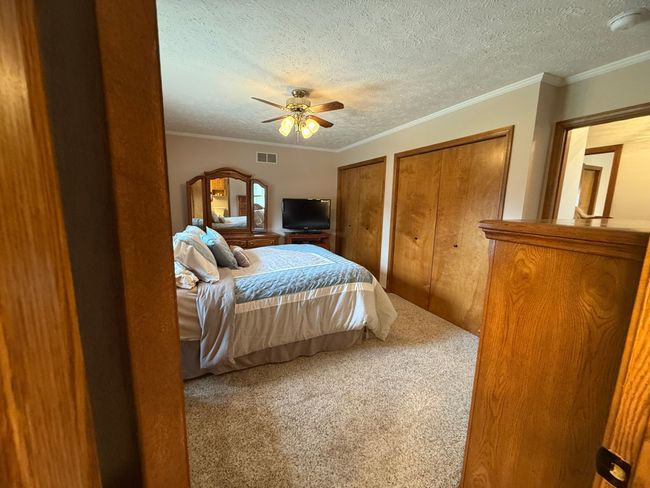 Primary Bedroom | Image 25