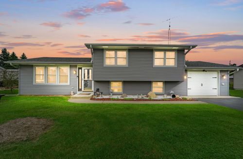 1937 Willow Rd, Twin Lakes, WI, 53181-9714 | Card Image