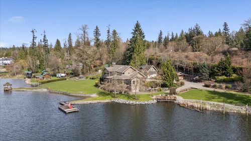 9441 Hayward St, Mission, BC, V4S1J1 | Card Image
