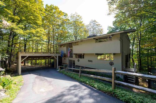 1877 Willard Rd, Quechee, VT, 05059-3058 | Card Image