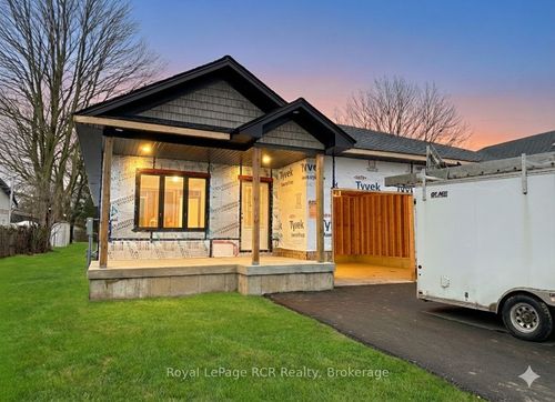 86 Griffith St, Walkerton, ON, N0G2V0 | Card Image