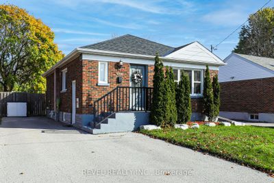 303 Cadillac Ave S, House other with 2 bedrooms, 2 bathrooms and 3 parking in Oshawa ON | Image 3