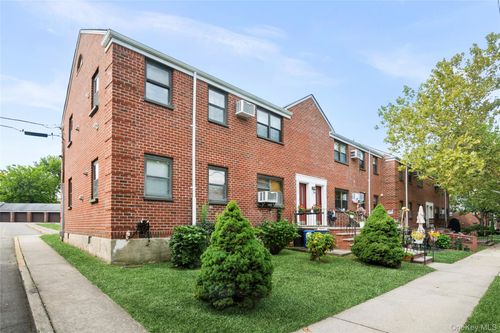 5-147-160-48 17th Ave, Whitestone, NY, 11357-3213 | Card Image