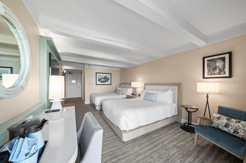 269 Fontana Blvd, FONTANA, WI, 53125-9604 | Card Image