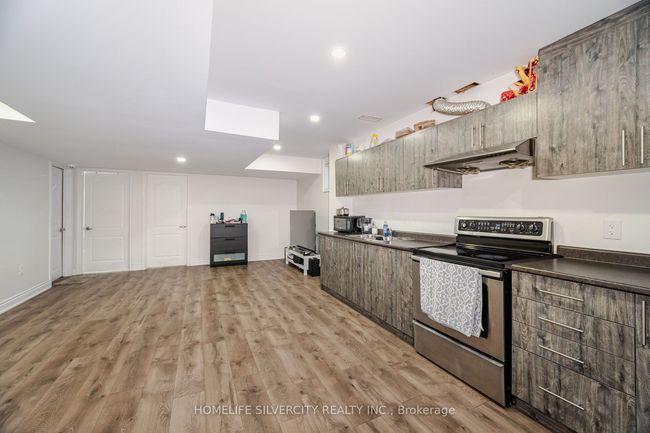 13 Fenchurch Dr, House other with 6 bedrooms, 5 bathrooms and 4 parking in Brampton ON | Image 29