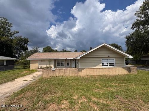 15044 Dedeaux Rd, Gulfport, MS, 39503-3284 | Card Image