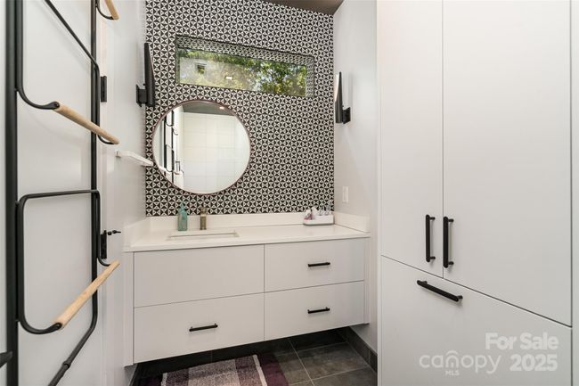 Primary bathroom | Image 25