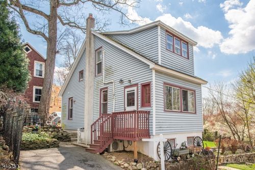 10 Banghart Pl, Mount Tabor, NJ, 07878-9210 | Card Image