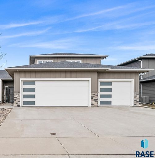 102 E Ivy Rd Ln Lane, Tea, SD, 57064 | Card Image