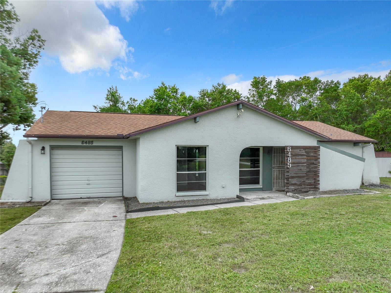 India Dr, Spring Hill, FL 34608