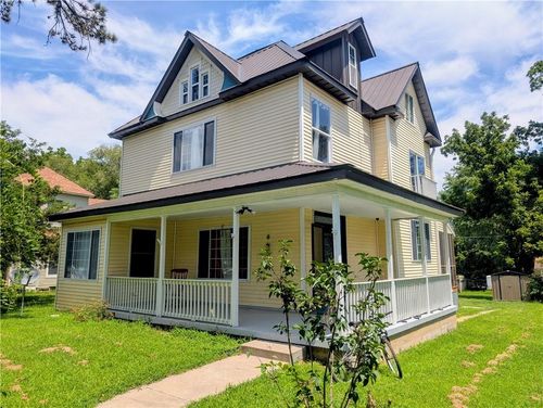 212 N Evergreen Ave, Chanute, KS, 66720-1813 | Card Image