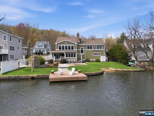 84 W Shore Rd, Denville, NJ, 07834-1572 | Card Image