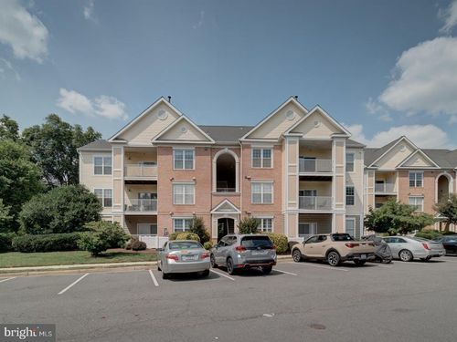 unit-301-43300 Marymount Ter, ASHBURN, VA, 20147-3401 | Card Image