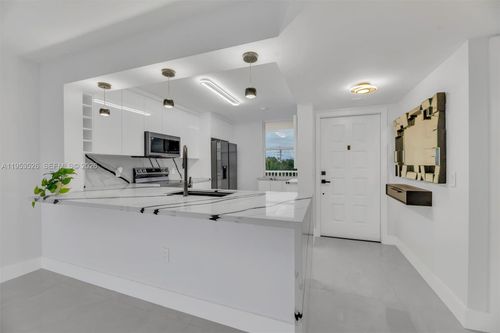 407-2601 N Nob Hill Rd, Sunrise, FL, 33322 | Card Image