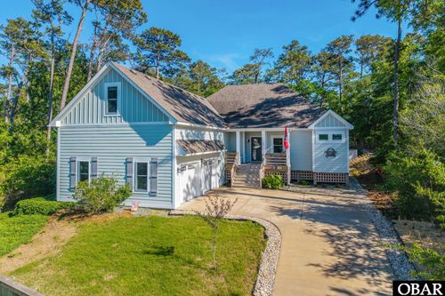 121 Old Holly Ln, Kill Devil Hills, NC, 27948-8690 | Card Image