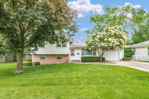 404 Maple Ln, Monticello, IL, 61856-1232 | Card Image