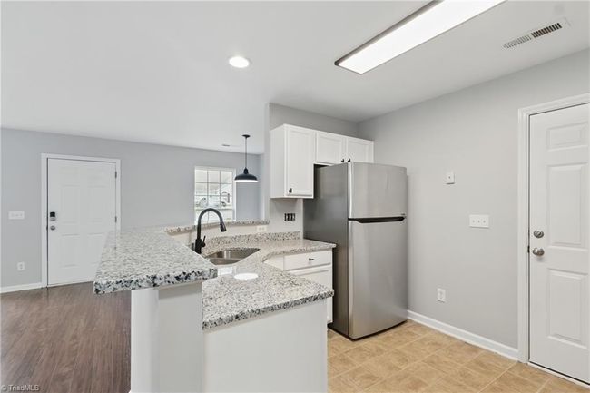 New granite countertops | Image 7
