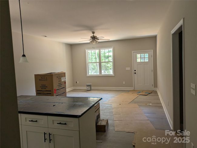 Great room/kitchen | Image 5